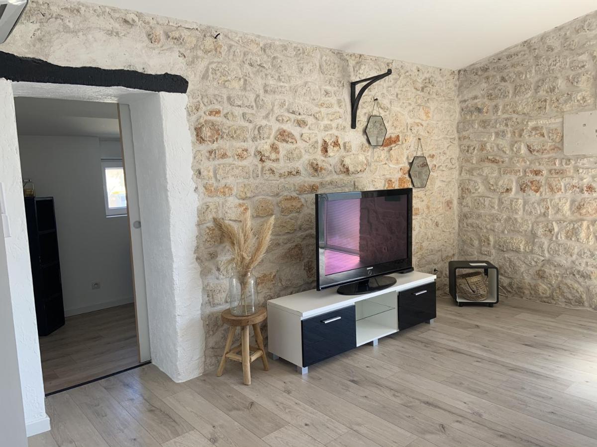 فيلا Maison Charentaise Pleine De Charme Saint-Nazaire-sur-Charente المظهر الخارجي الصورة
